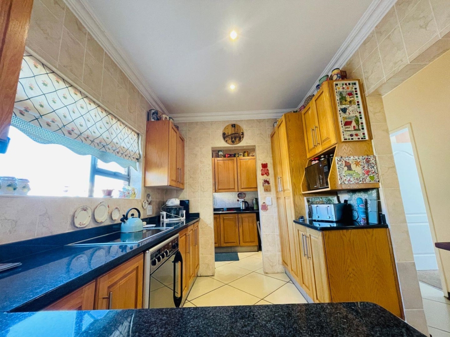 3 Bedroom Property for Sale in Grimbeeck Park North West